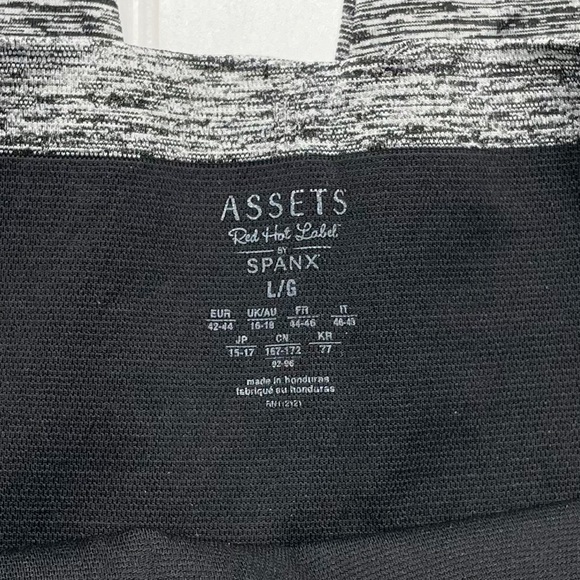 Assets by Spanx Red Hot Label Hi-Waisted Leggings Heathered Women’s Large - Picture 3 of 5